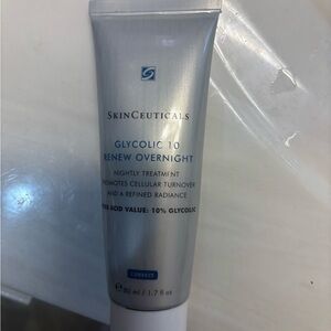 SkinCeuticals Glycolic 10 Renew Overnight Cream - Silver and Blue